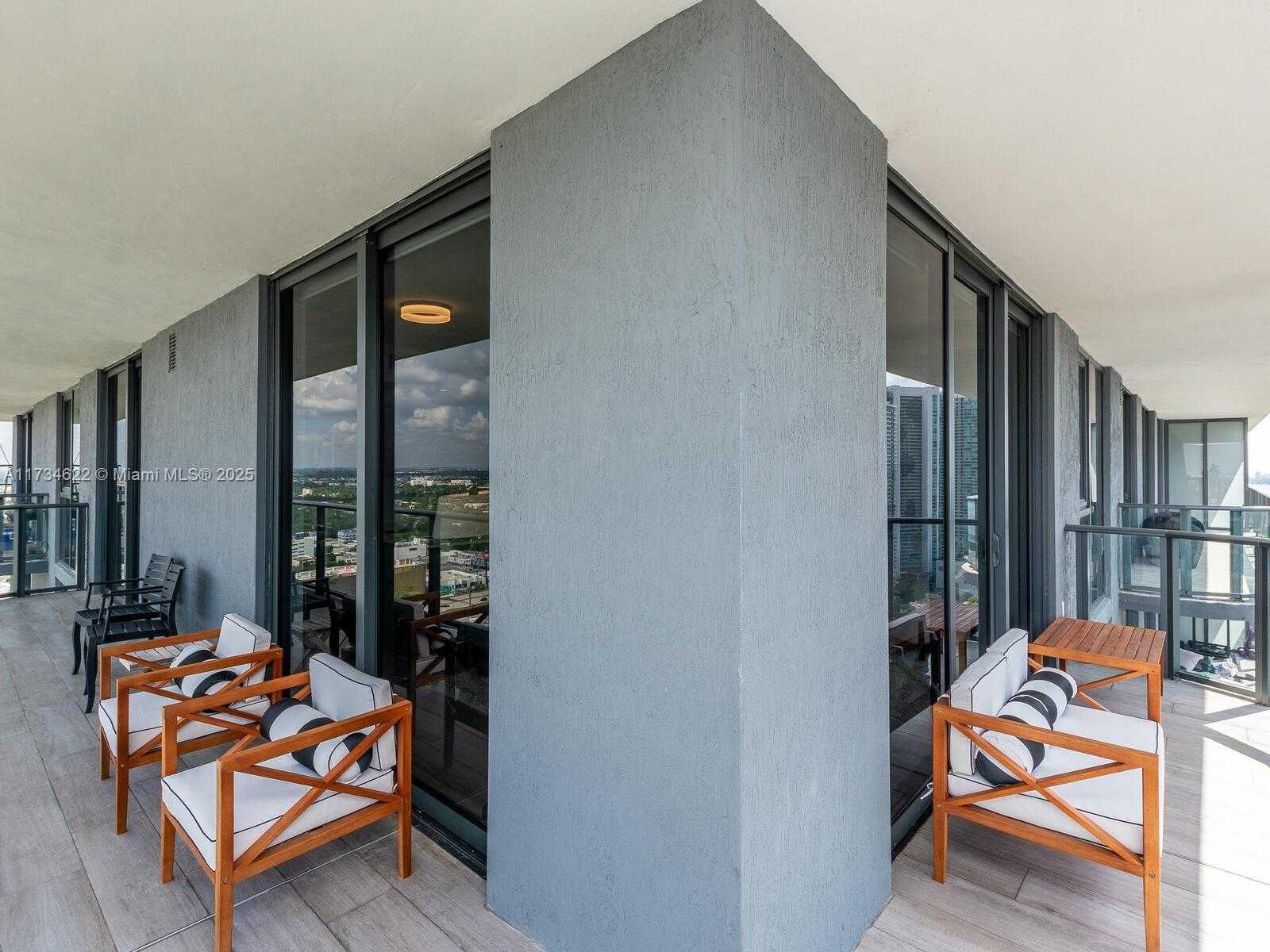 Small Image of 121 NORTH EAST 34TH ST #3101, Miami Number 25