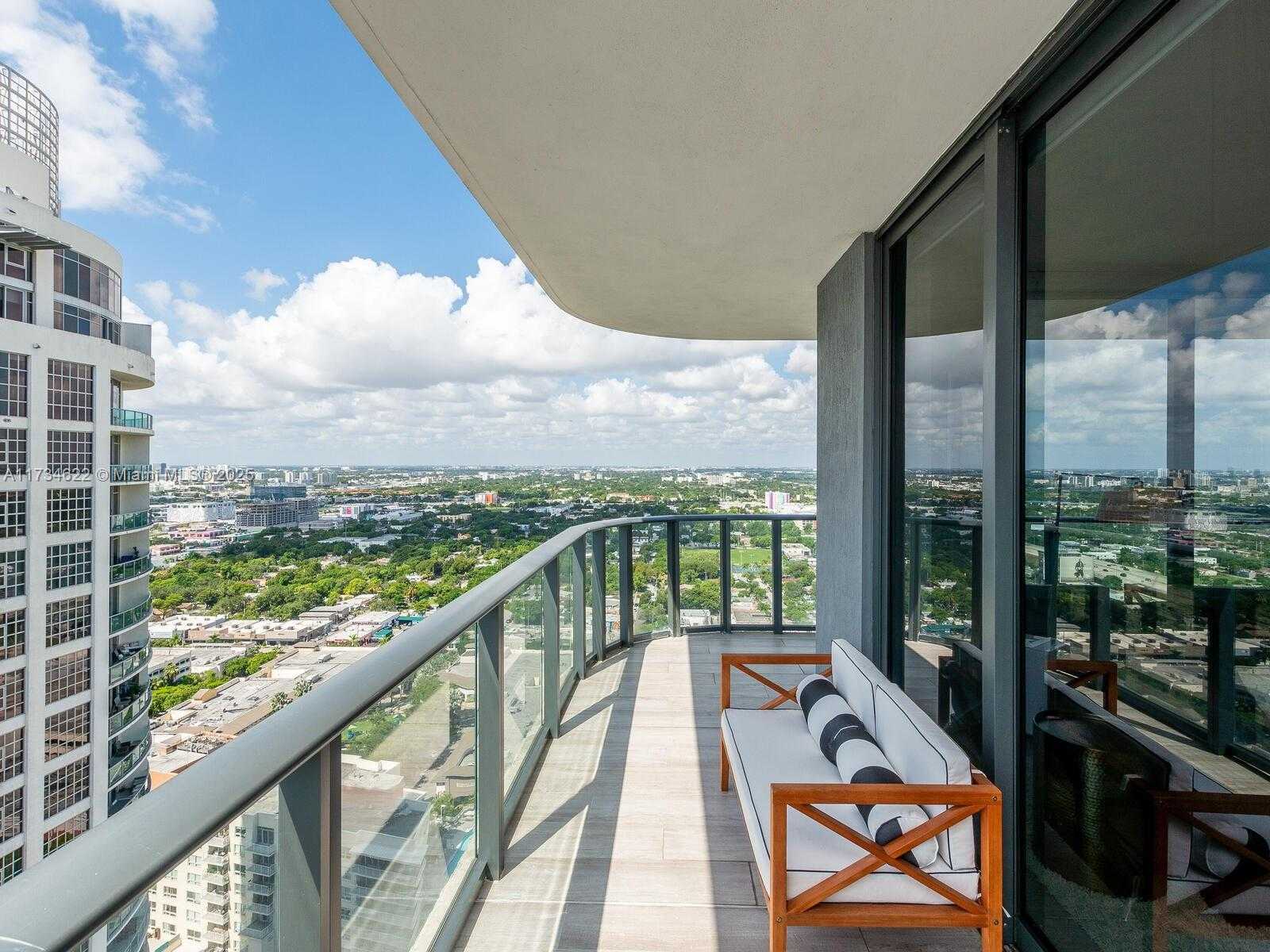 Small Image of 121 NORTH EAST 34TH ST #3101, Miami Number 27