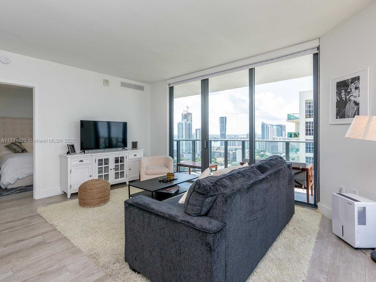 Small Image of 121 NORTH EAST 34TH ST #3101, Miami Number 6