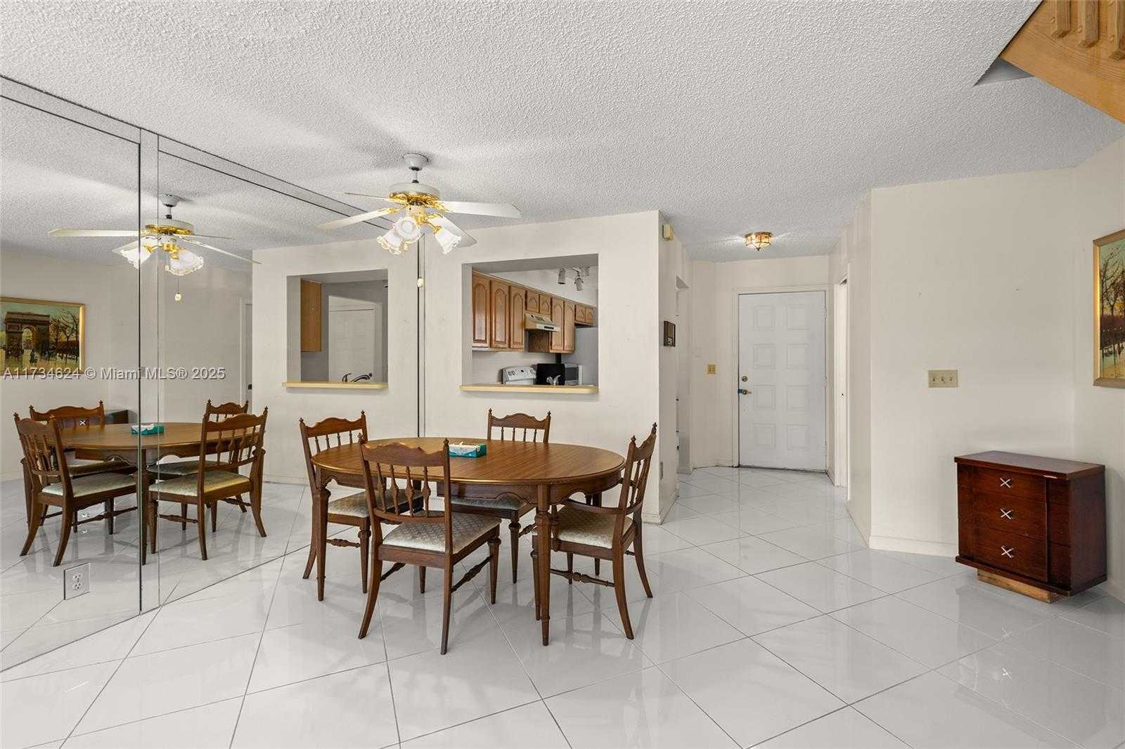 Small Image of 10836 CYPRESS GLEN DR, Coral Springs Number 16