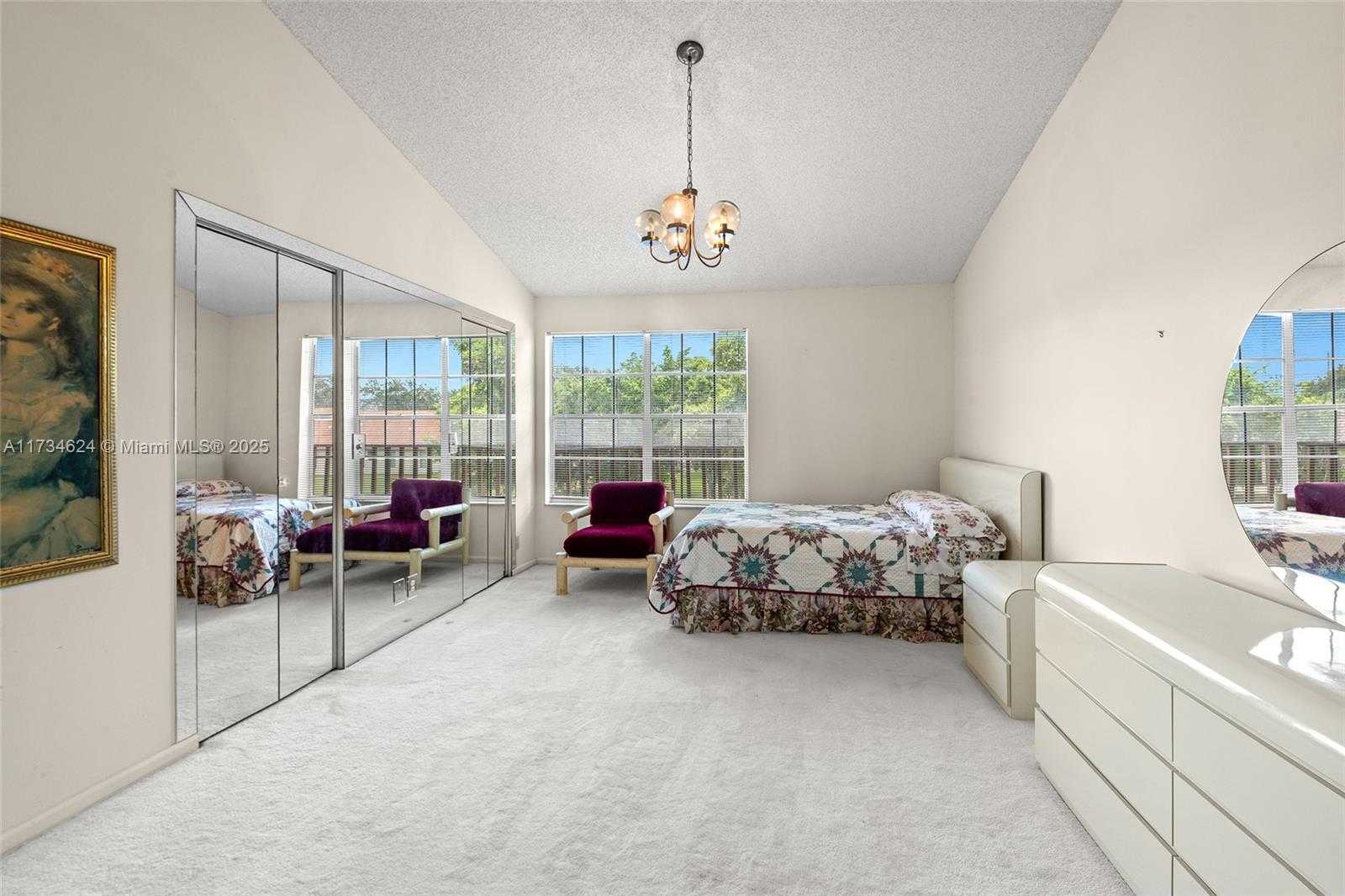 Small Image of 10836 CYPRESS GLEN DR, Coral Springs Number 19