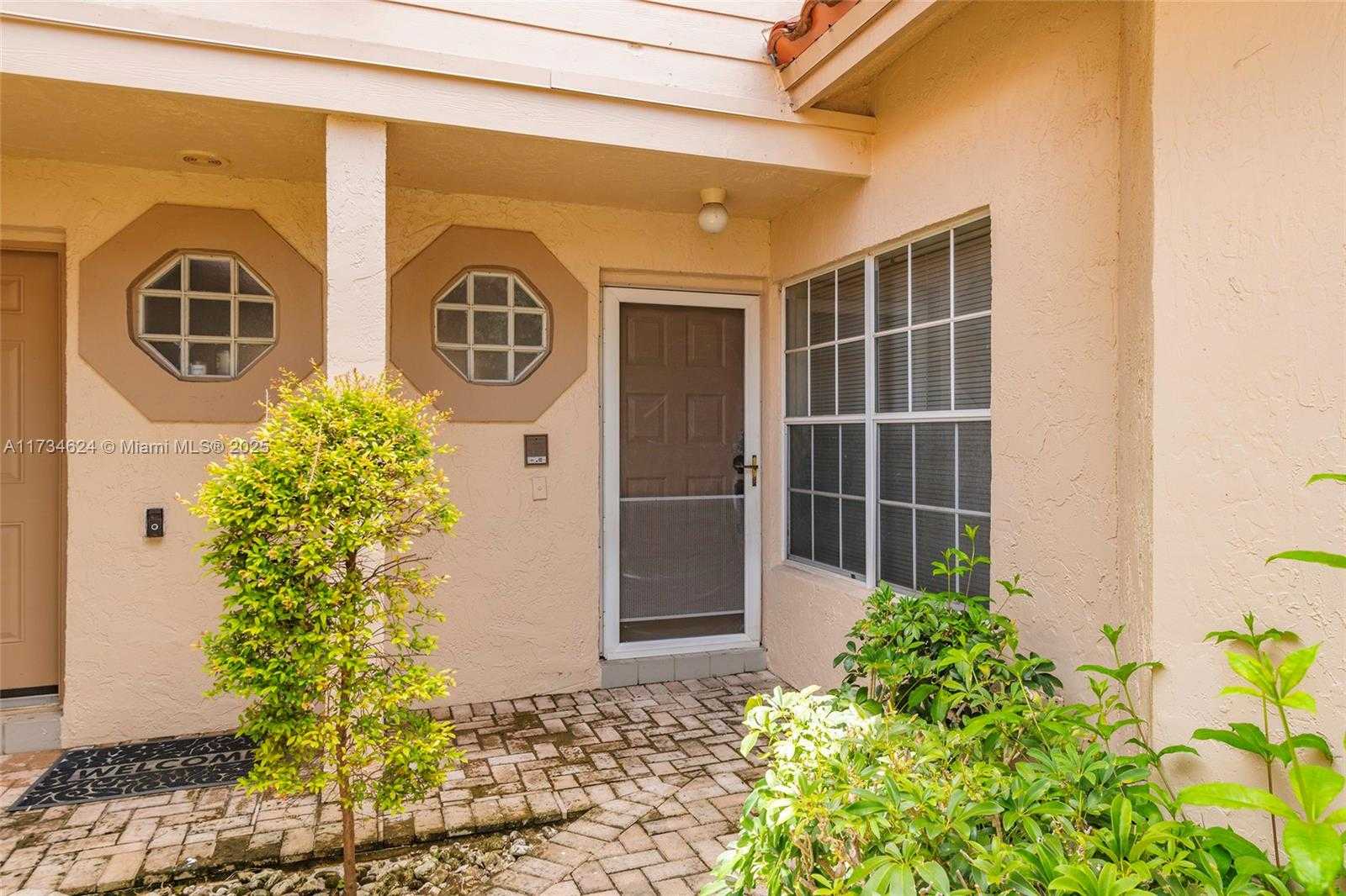 Small Image of 10836 CYPRESS GLEN DR, Coral Springs Number 4