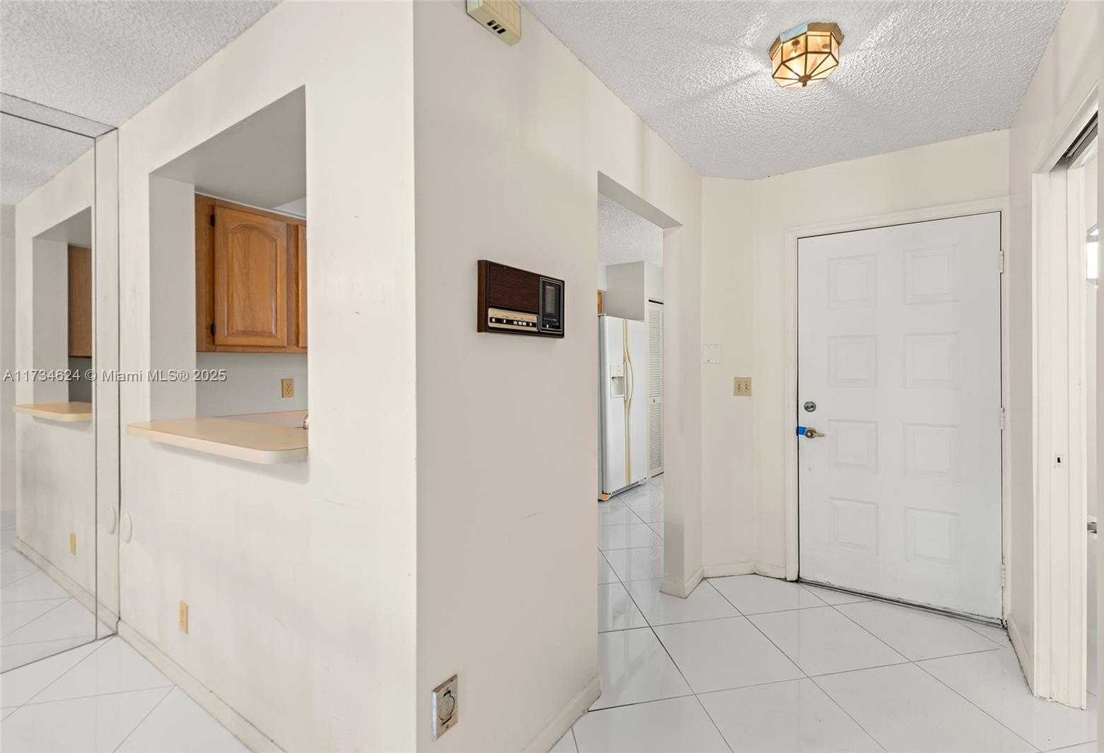 Small Image of 10836 CYPRESS GLEN DR, Coral Springs Number 5