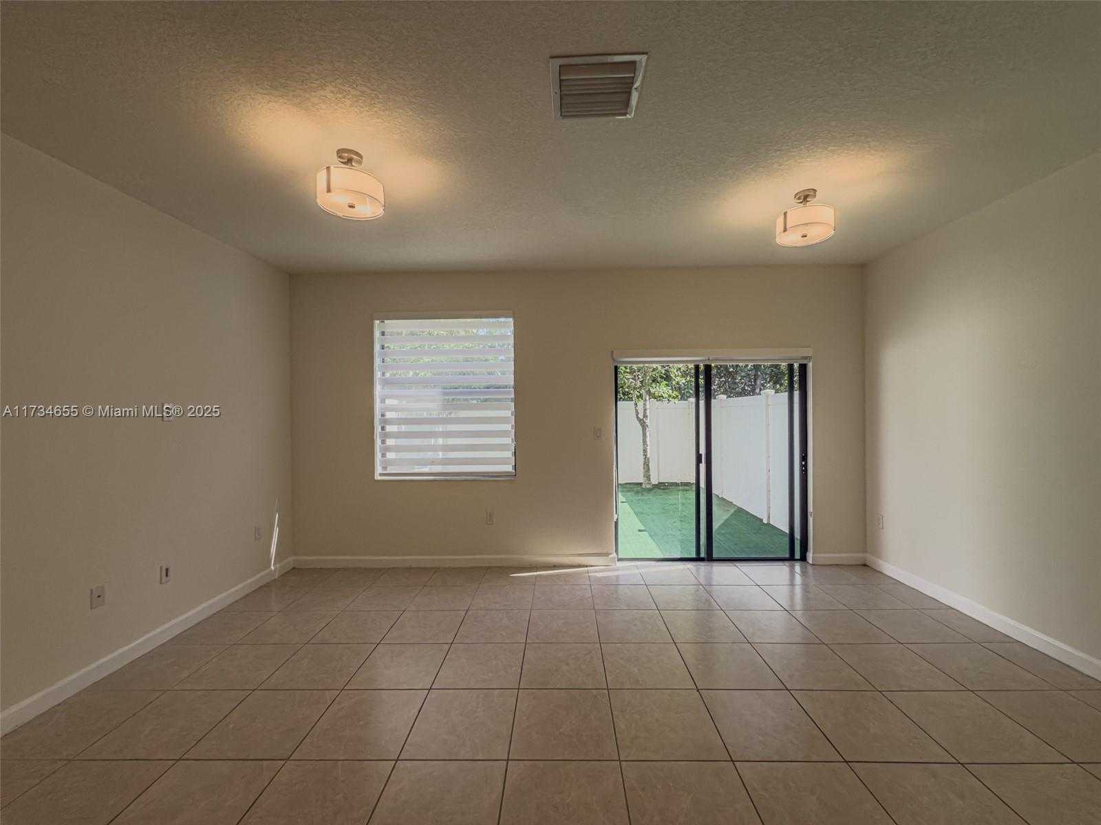 Small Image of 10629 WEST 32ND LN, Miami Lakes Number 15