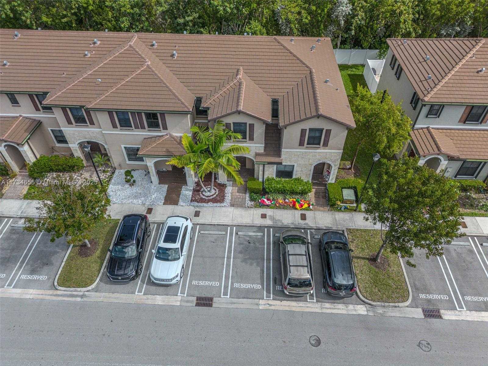 Small Image of 10629 WEST 32ND LN, Miami Lakes Number 2