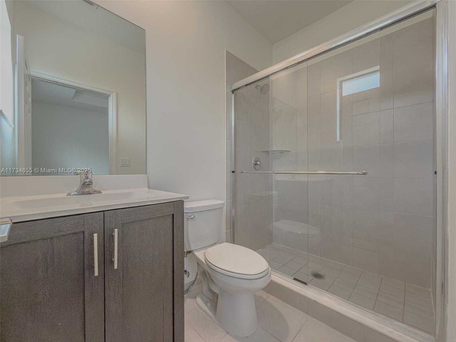 Small Image of 10629 WEST 32ND LN, Miami Lakes Number 23