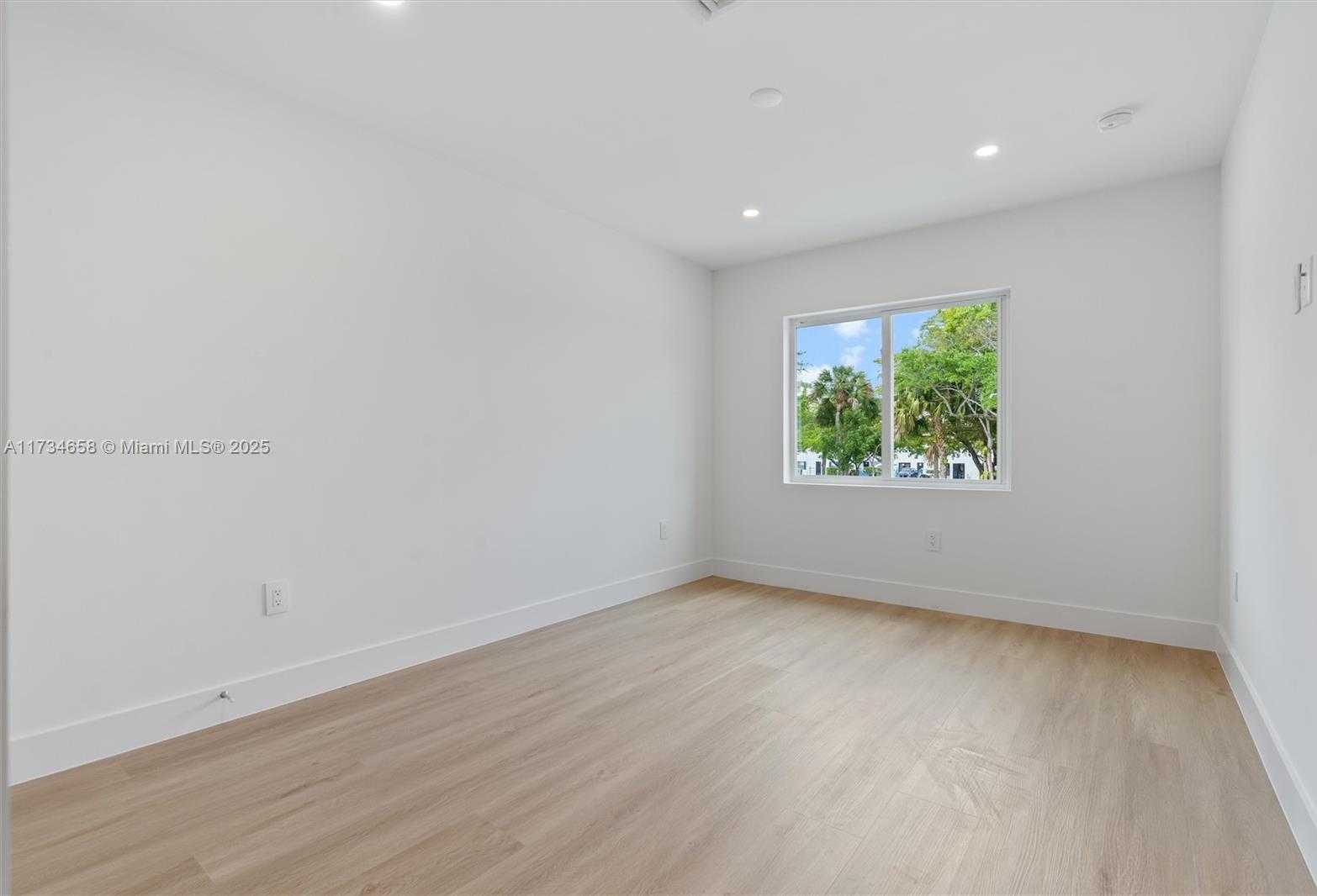 Small Image of 1567 NORTH WEST 94TH WAY #10, Coral Springs Number 18