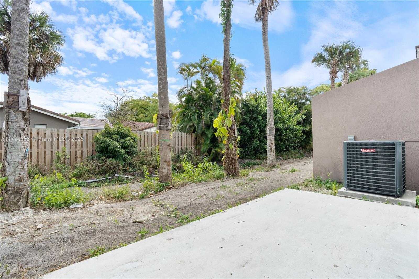 Small Image of 1567 NORTH WEST 94TH WAY #10, Coral Springs Number 24
