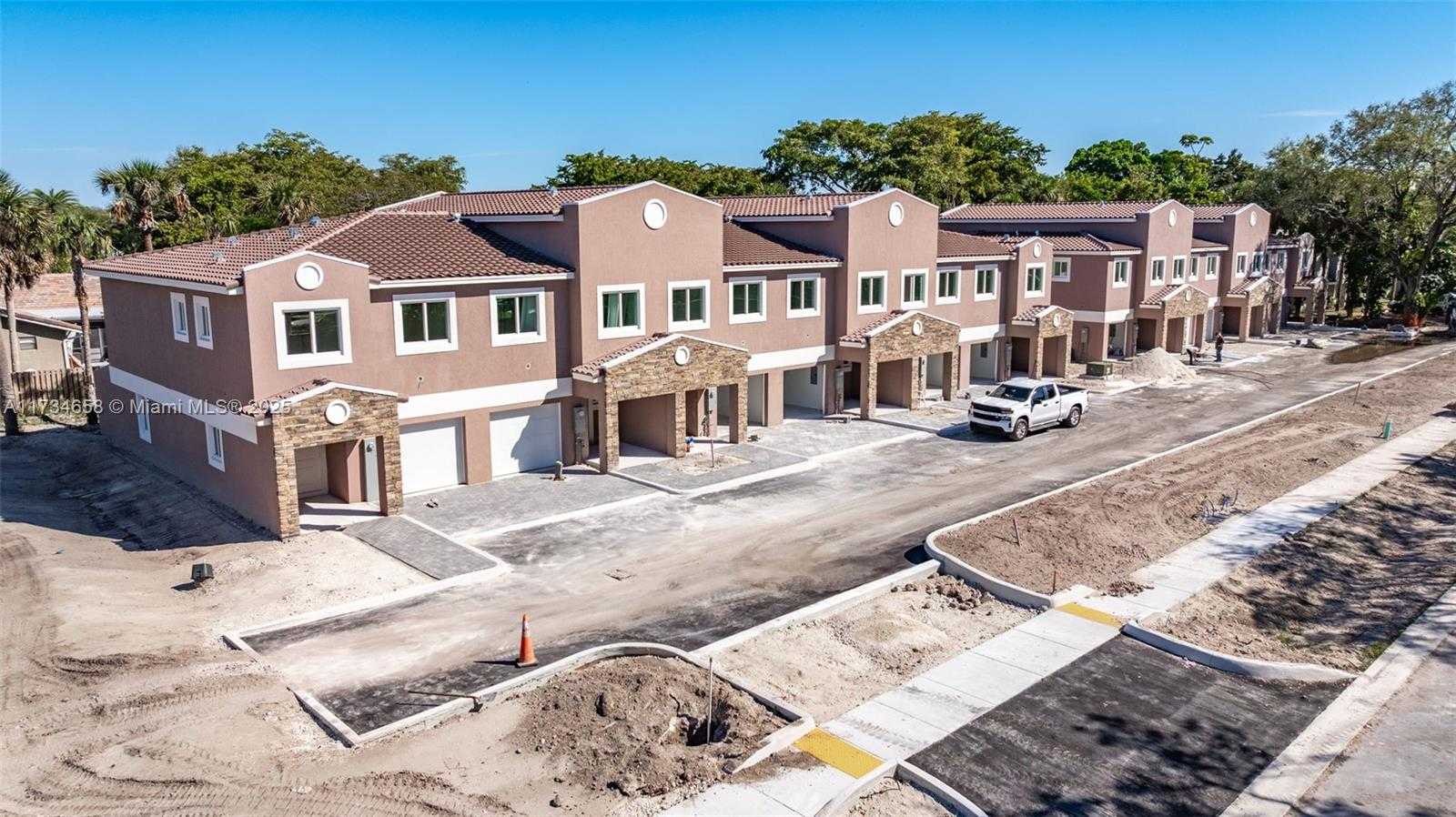 Small Image of 1567 NORTH WEST 94TH WAY #10, Coral Springs Number 25