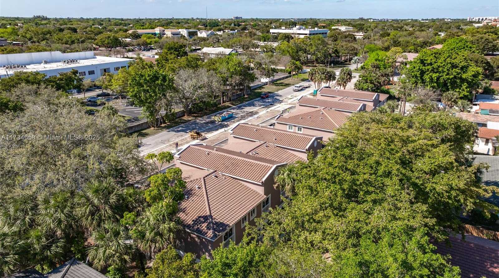 Small Image of 1567 NORTH WEST 94TH WAY #10, Coral Springs Number 31