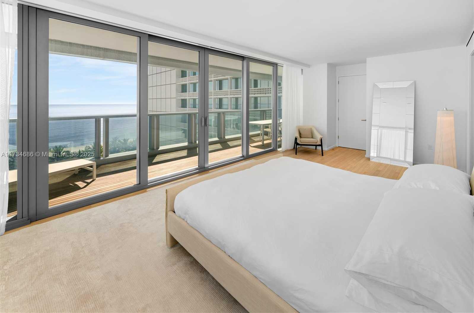 Small Image of 2901 COLLINS AVE #1001, Miami Beach Number 15