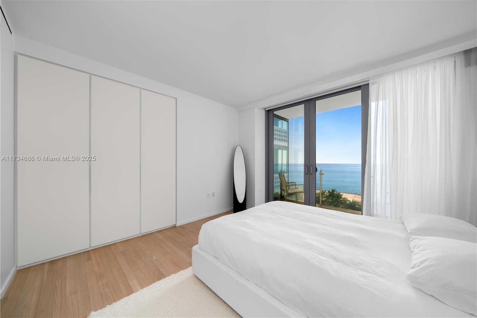 Small Image of 2901 COLLINS AVE #1001, Miami Beach Number 20