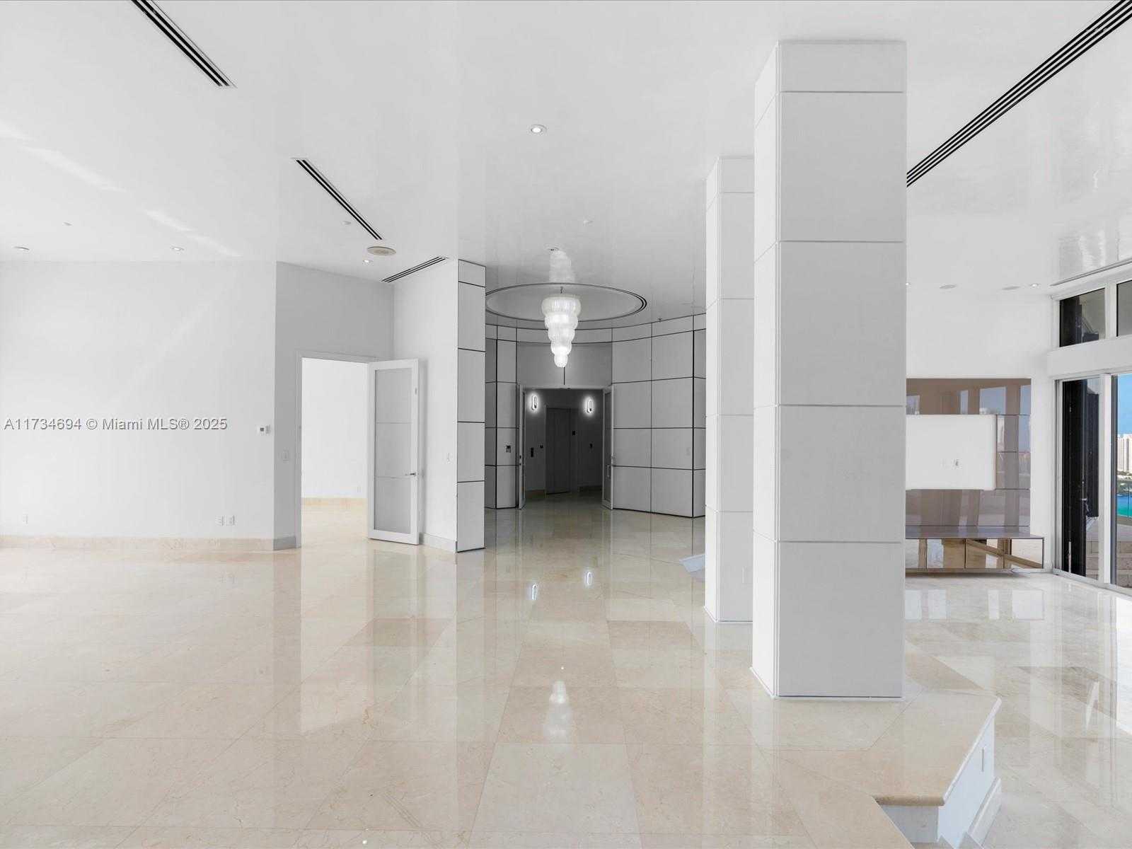 Small Image of 2600 ISLAND BLVD #PH-3, Aventura Number 27