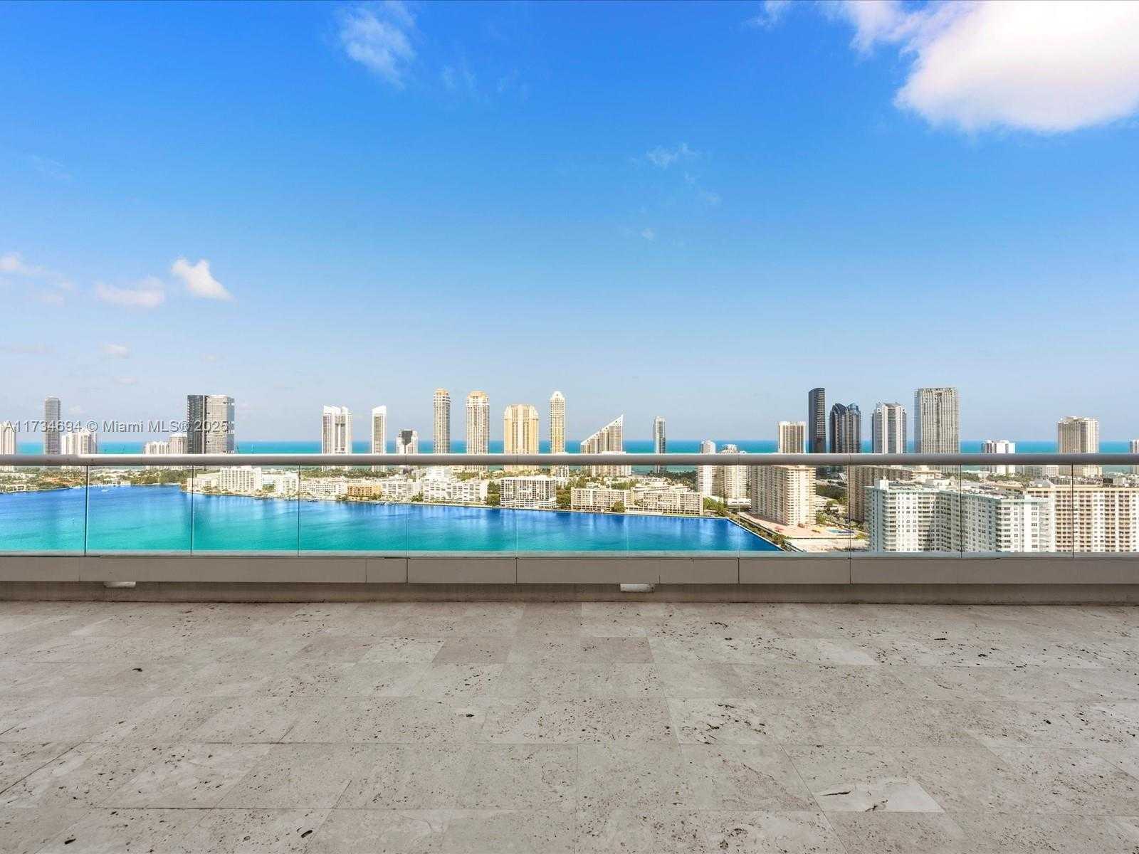 Small Image of 2600 ISLAND BLVD #PH-3, Aventura Number 38