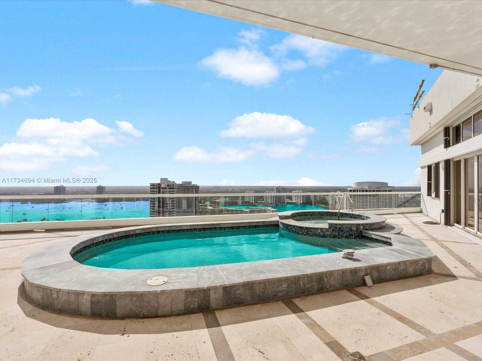 Small Image of 2600 ISLAND BLVD #PH-3, Aventura Number 42