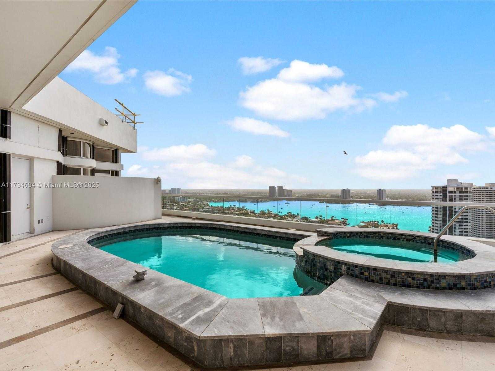Small Image of 2600 ISLAND BLVD #PH-3, Aventura Number 43