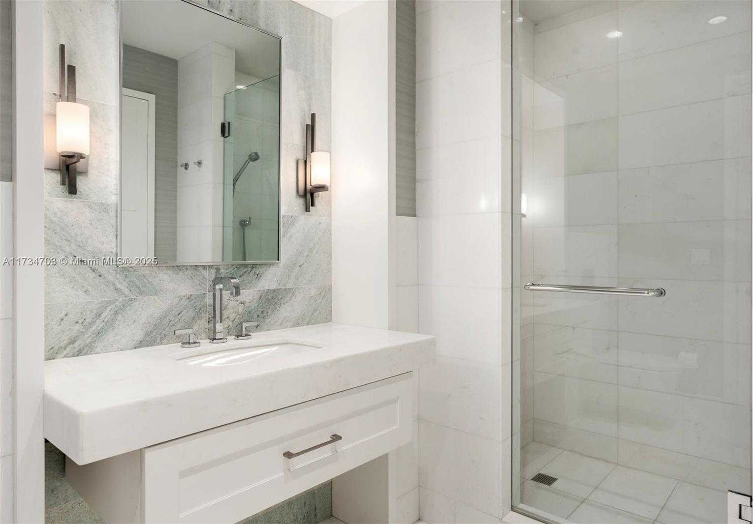Small Image of 1425 BRICKELL AVE #50F+A, Miami Number 10