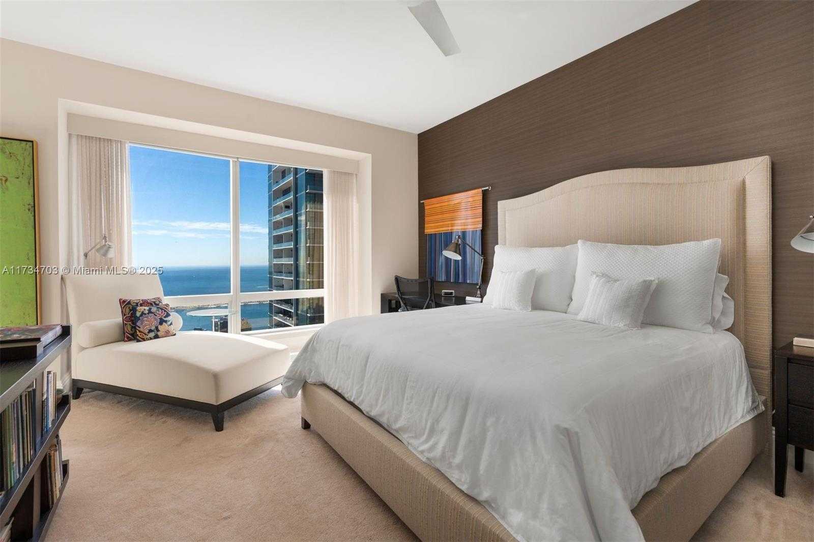 Small Image of 1425 BRICKELL AVE #50F+A, Miami Number 11