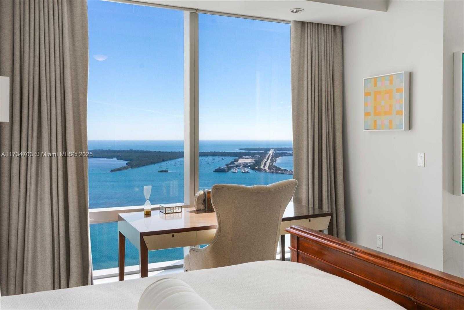 Small Image of 1425 BRICKELL AVE #50F+A, Miami Number 20