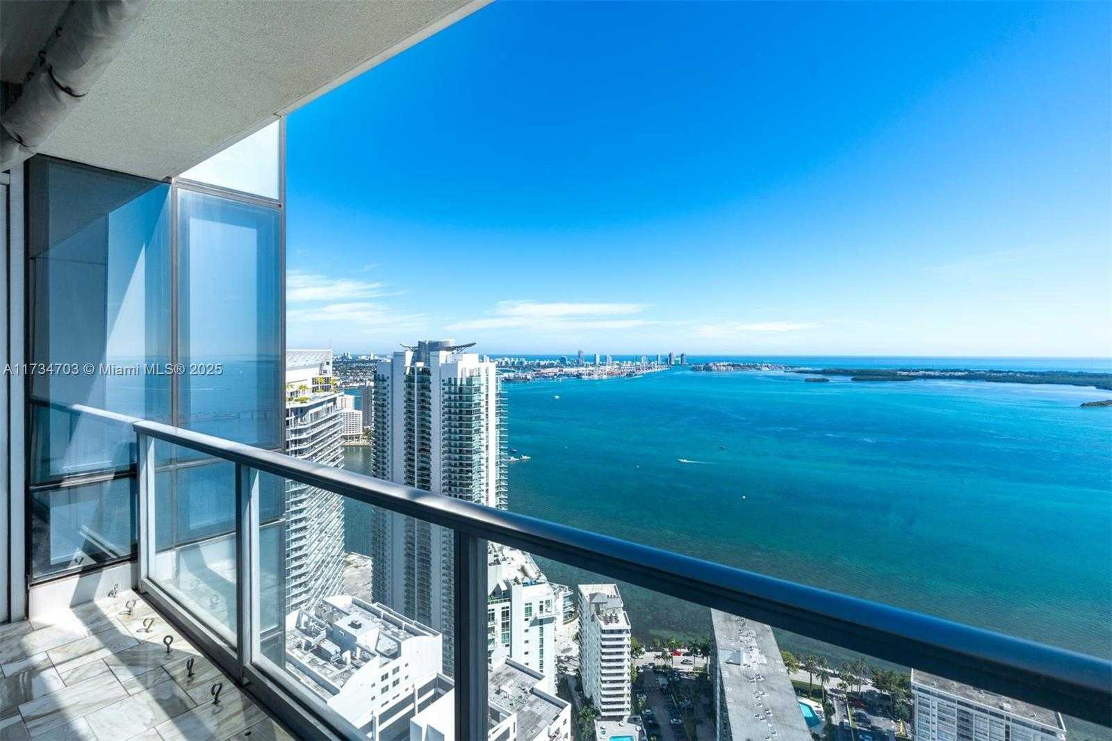 Small Image of 1425 BRICKELL AVE #50F+A, Miami Number 25