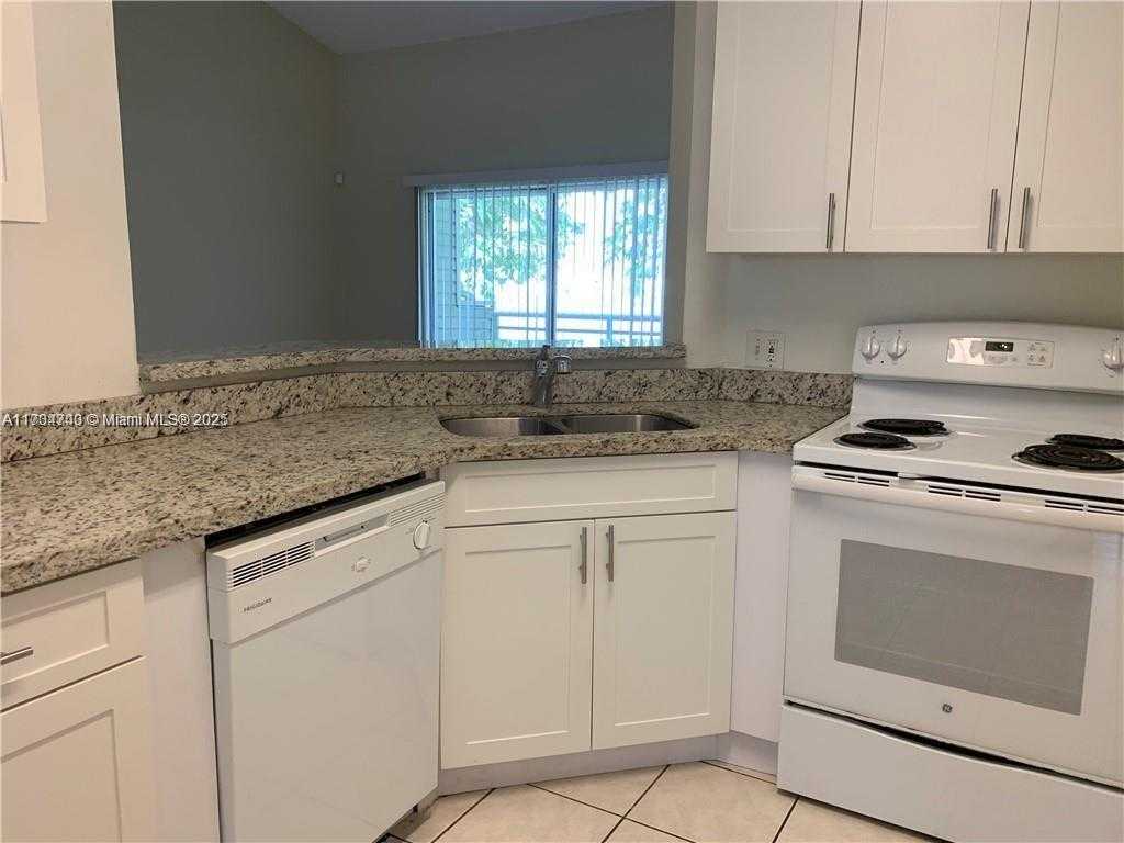 Small Image of 3401 NW 44th St, Lauderdale Lakes, FL 33309, USA Number 10