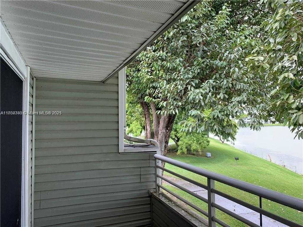 Small Image of 3401 NW 44th St, Lauderdale Lakes, FL 33309, USA Number 28