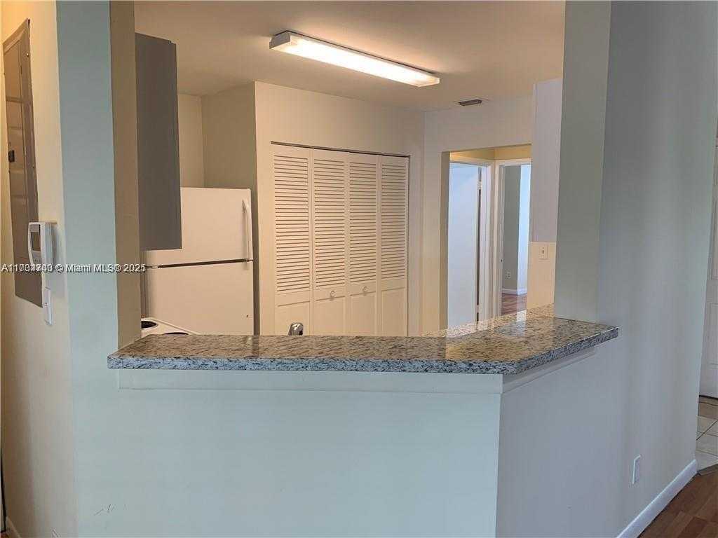 Small Image of 3401 NW 44th St, Lauderdale Lakes, FL 33309, USA Number 6