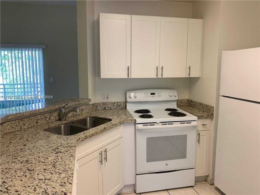 Small Image of 3401 NW 44th St, Lauderdale Lakes, FL 33309, USA Number 9