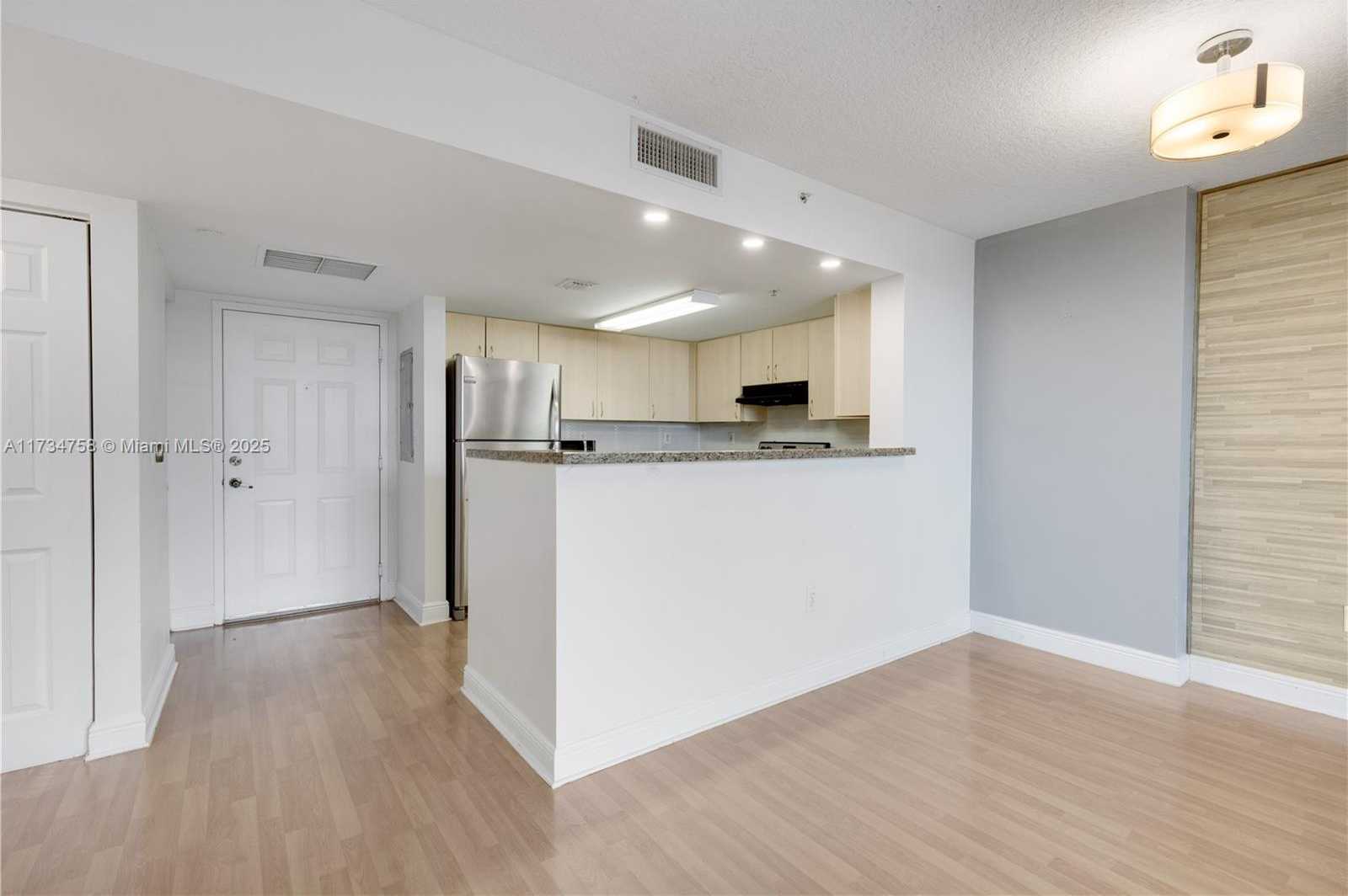 Small Image of 3000 CORAL WAY #513, Miami Number 6