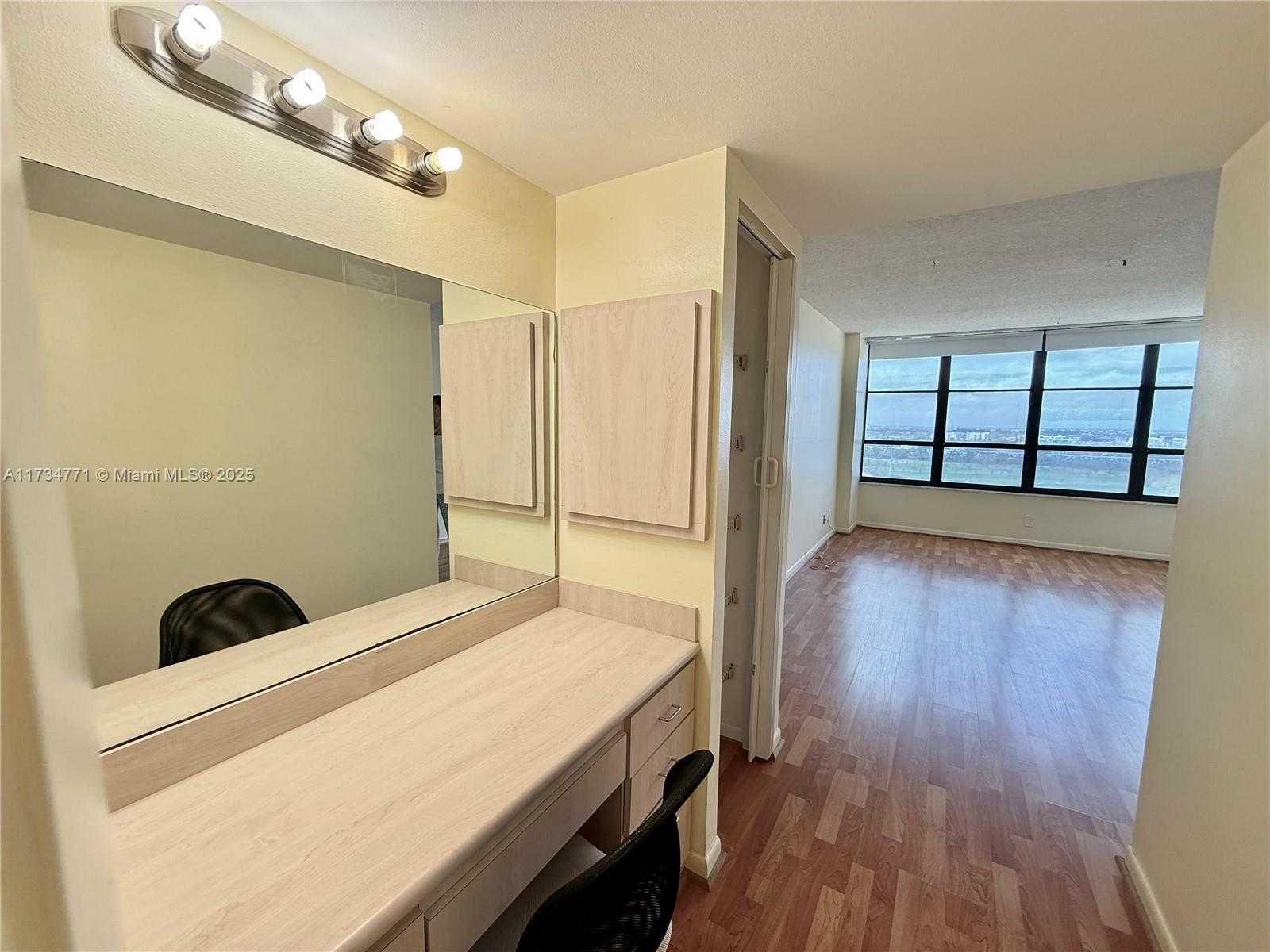 Small Image of 600 THREE ISLANDS BLVD #1707, Hallandale Beach Number 19
