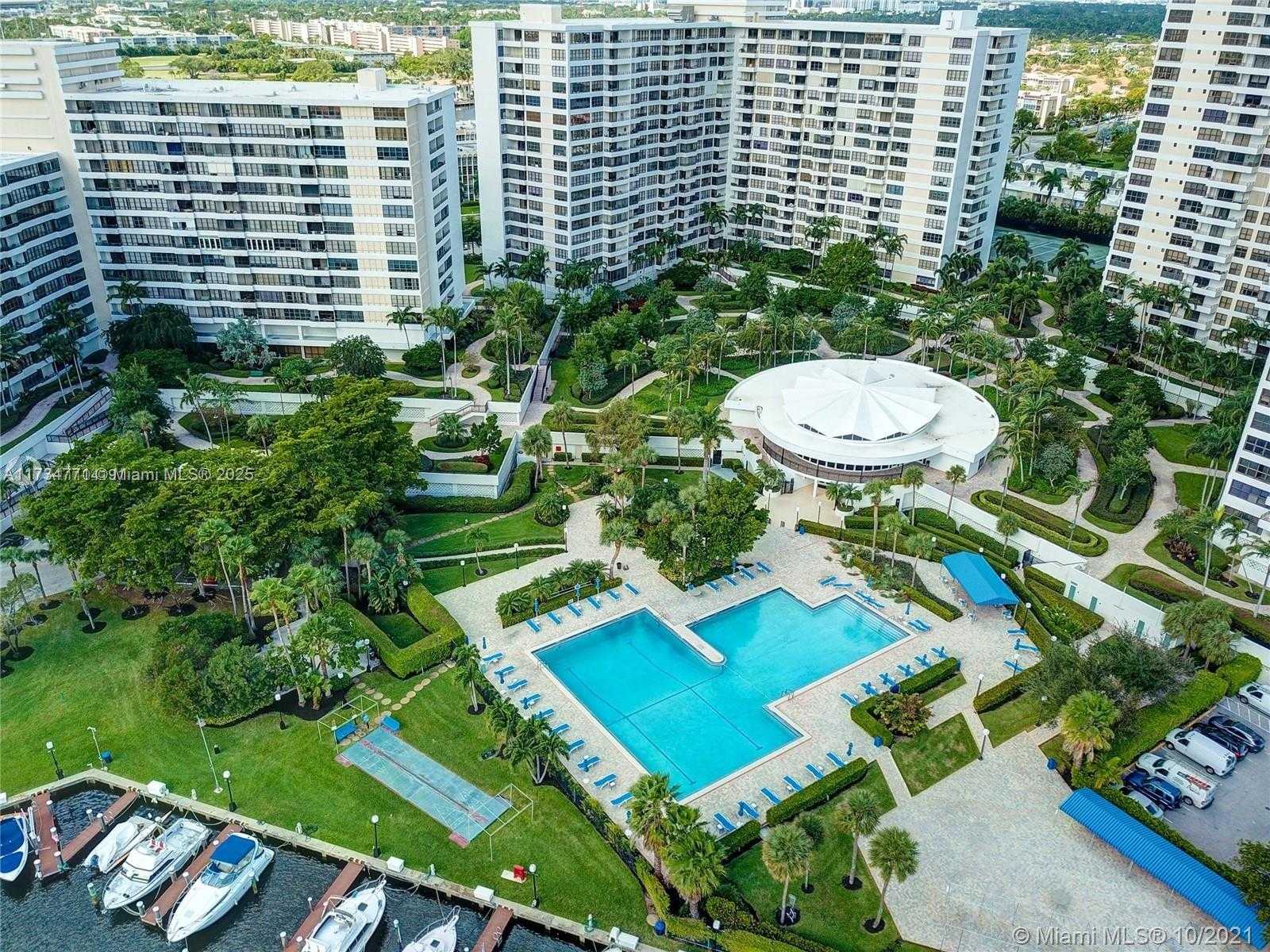 Small Image of 600 THREE ISLANDS BLVD #1707, Hallandale Beach Number 2
