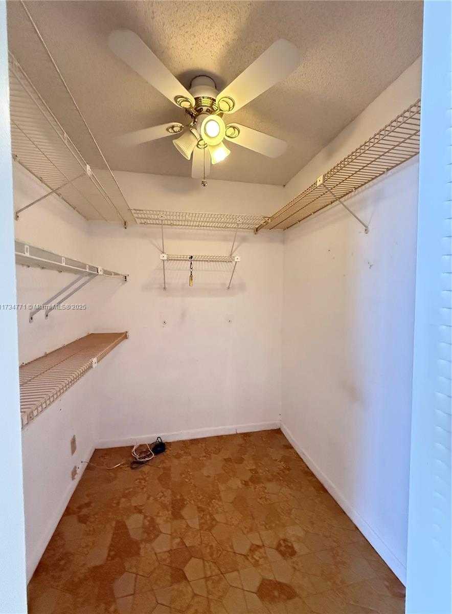 Small Image of 600 THREE ISLANDS BLVD #1707, Hallandale Beach Number 28