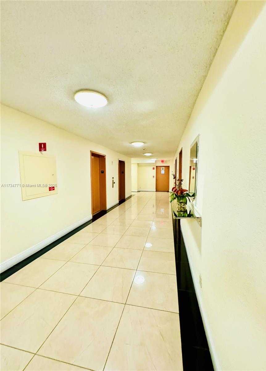 Small Image of 600 THREE ISLANDS BLVD #1707, Hallandale Beach Number 32