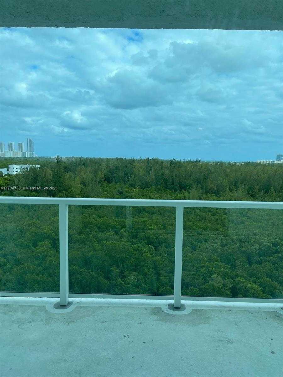 Small Image of 15051 ROYAL OAKS LN #1103, North Miami Number 19
