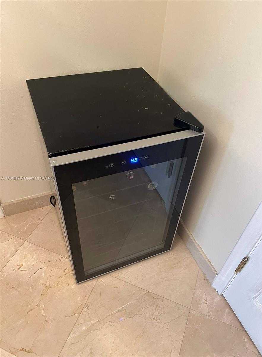 Small Image of 9801 COLLINS AVE #17J, Bal Harbour Number 23