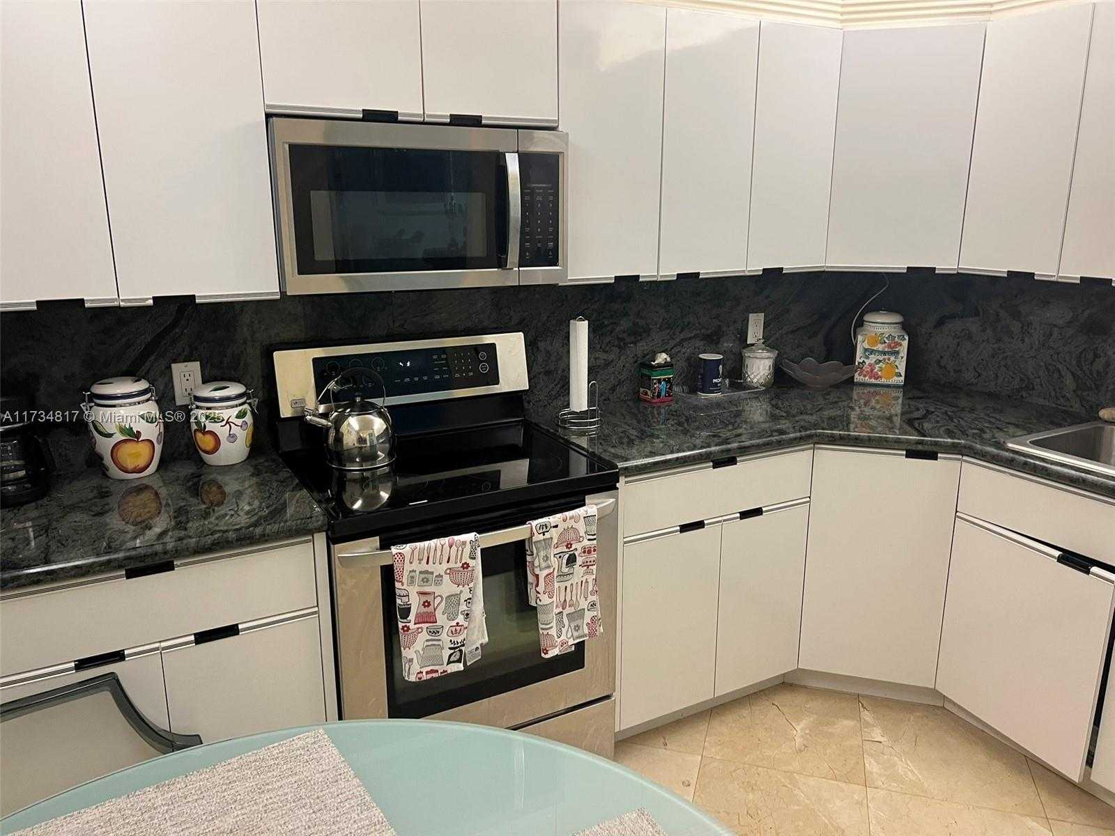 Small Image of 9801 COLLINS AVE #17J, Bal Harbour Number 25