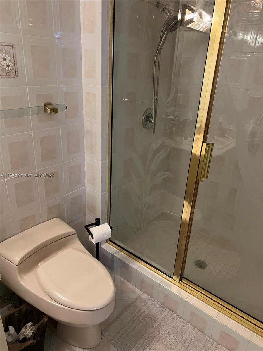 Small Image of 9801 COLLINS AVE #17J, Bal Harbour Number 8