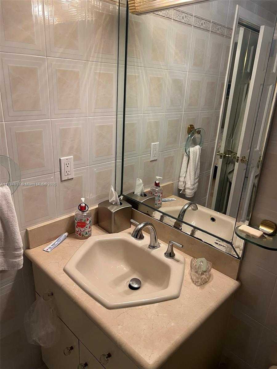 Small Image of 9801 COLLINS AVE #17J, Bal Harbour Number 9