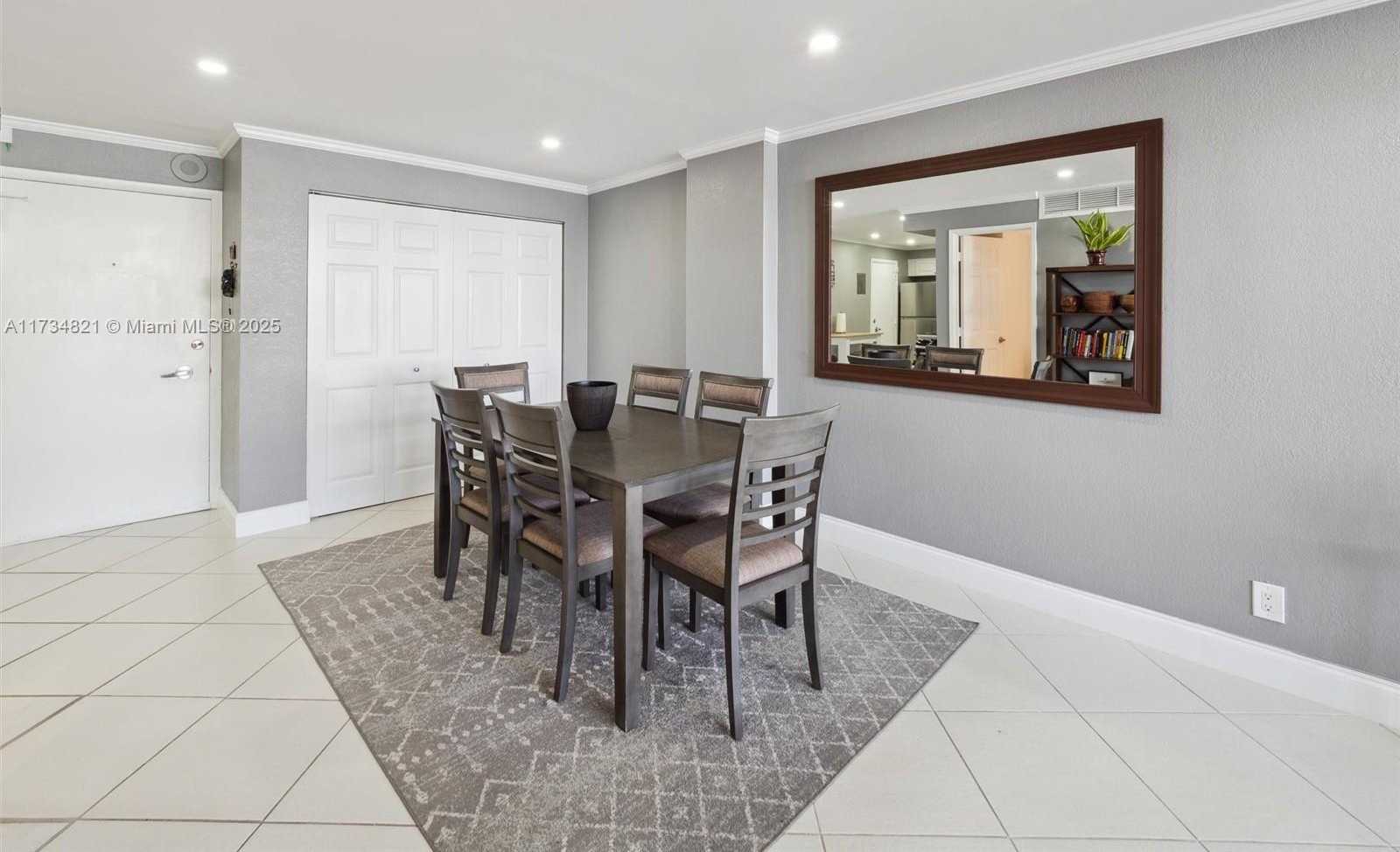 Small Image of 6770 INDIAN CREEK DR #14C, Miami Beach Number 8
