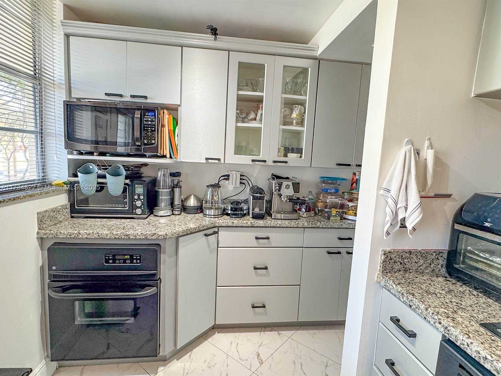 Small Image of 2930 POINT EAST DR #E109, Aventura Number 10