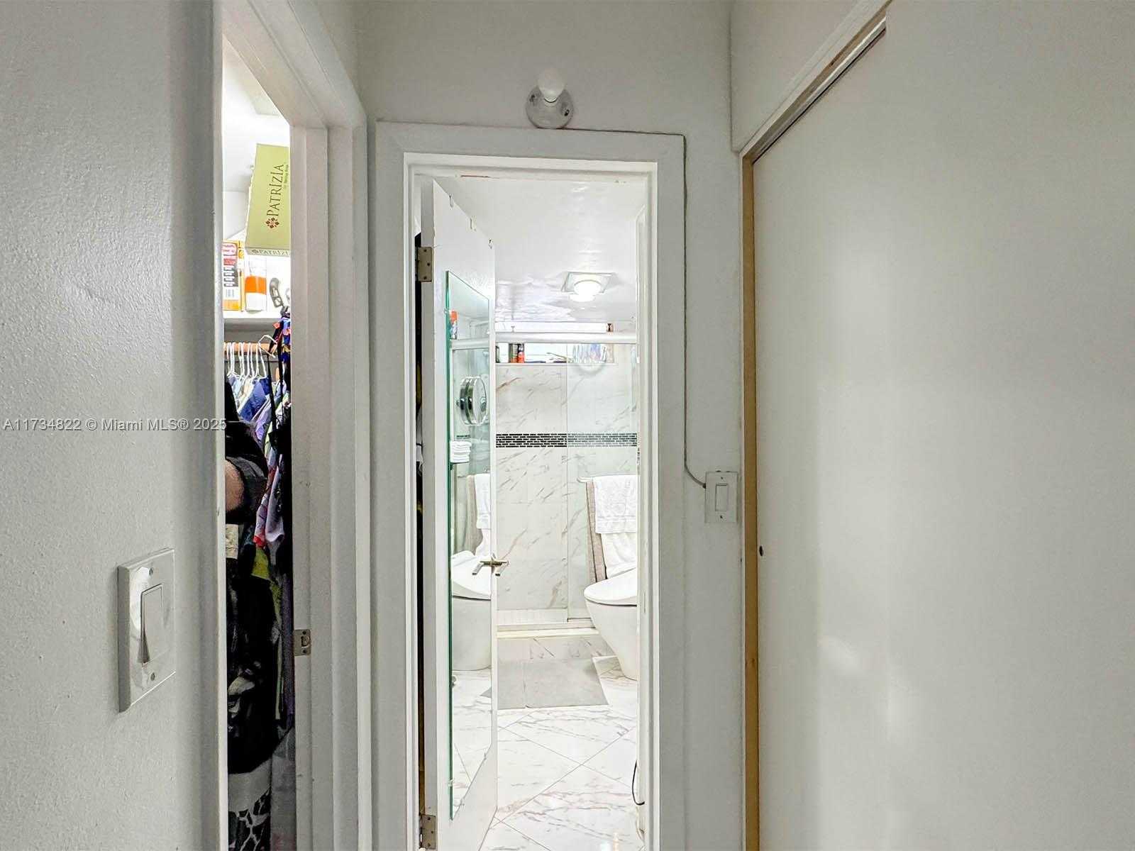 Small Image of 2930 POINT EAST DR #E109, Aventura Number 15