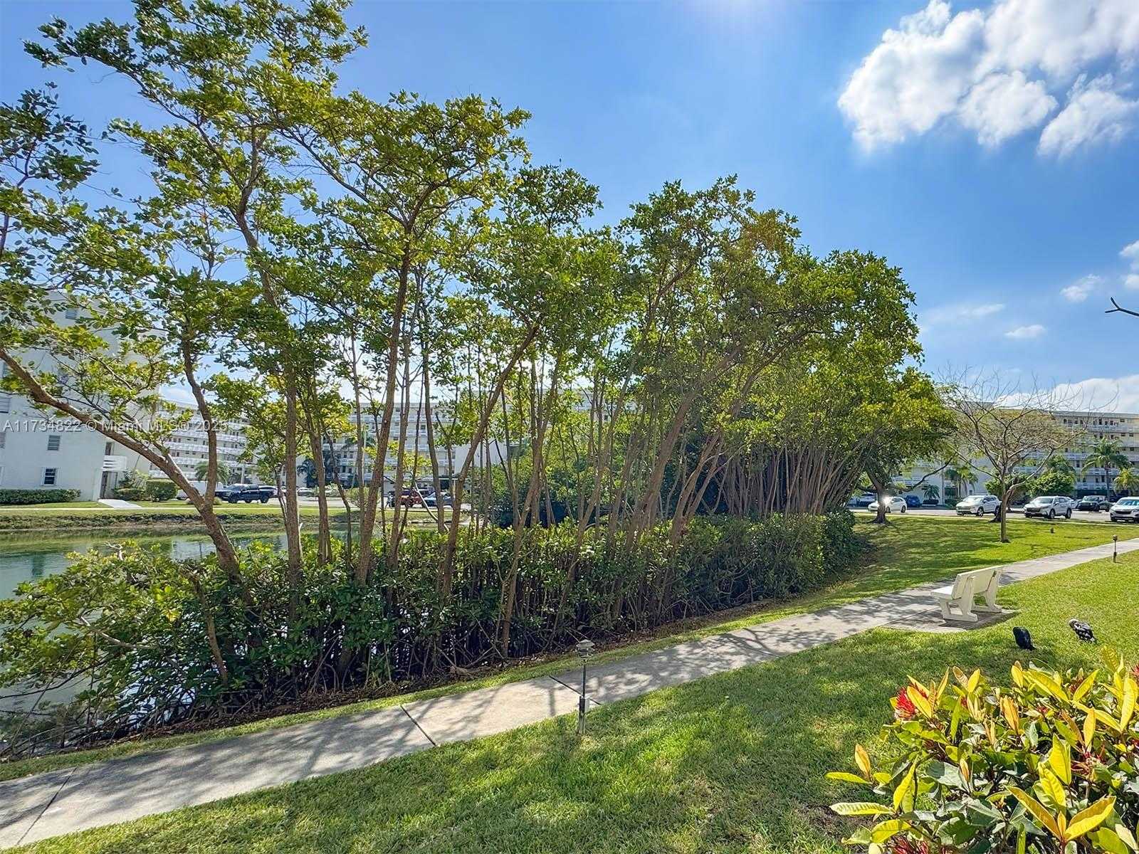 Small Image of 2930 POINT EAST DR #E109, Aventura Number 23