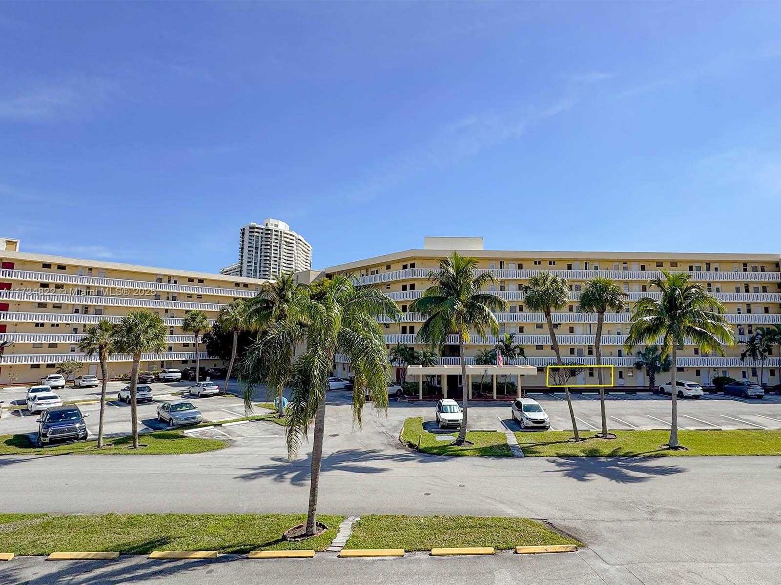 Small Image of 2930 POINT EAST DR #E109, Aventura Number 26