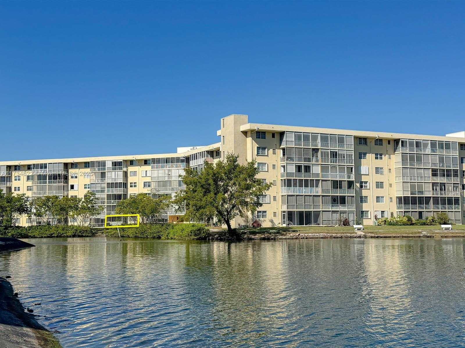 Small Image of 2930 POINT EAST DR #E109, Aventura Number 31