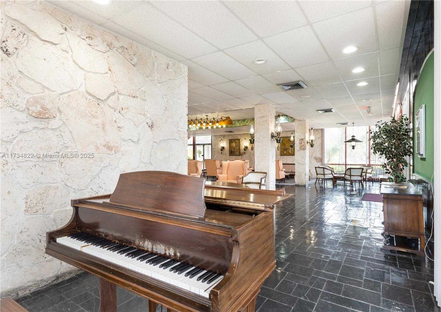 Small Image of 2930 POINT EAST DR #E109, Aventura Number 52