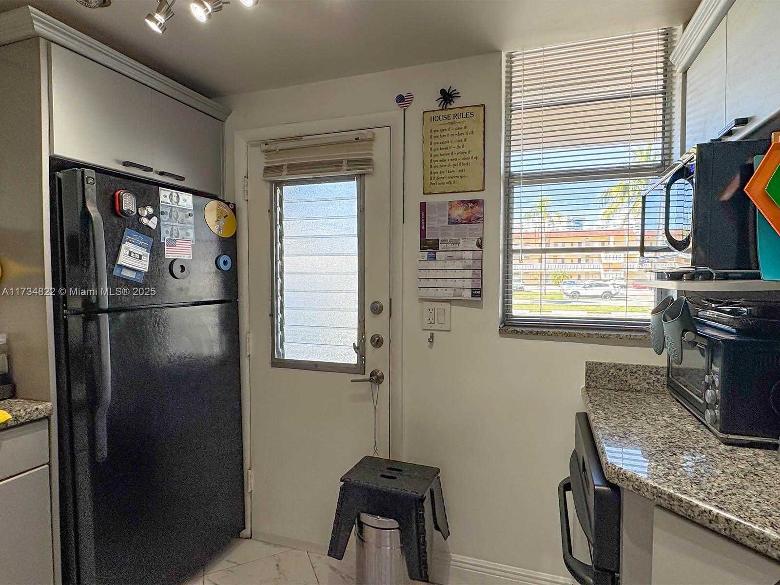 Small Image of 2930 POINT EAST DR #E109, Aventura Number 7