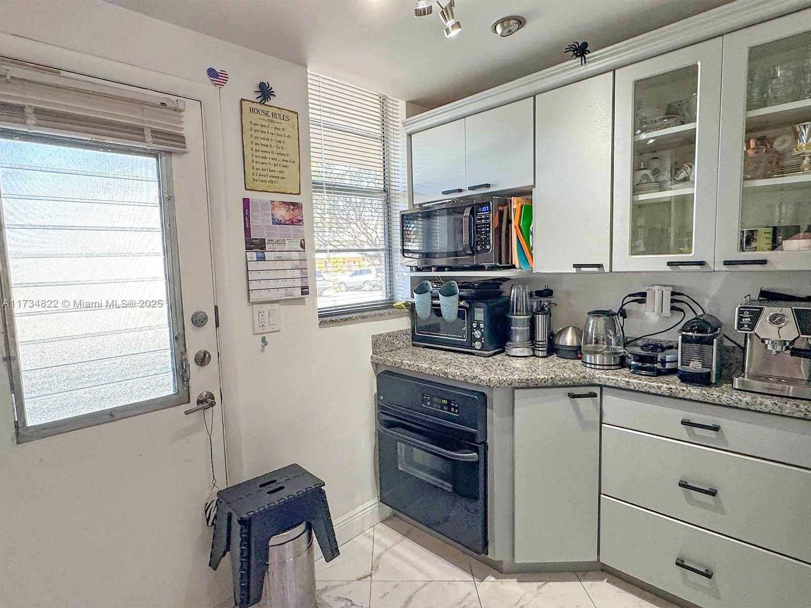 Small Image of 2930 POINT EAST DR #E109, Aventura Number 9