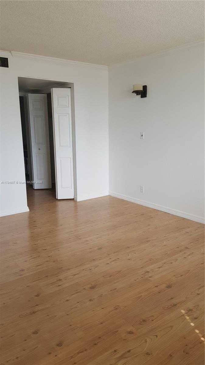 Small Image of 6770 INDIAN CREEK DR #5T, Miami Beach Number 8