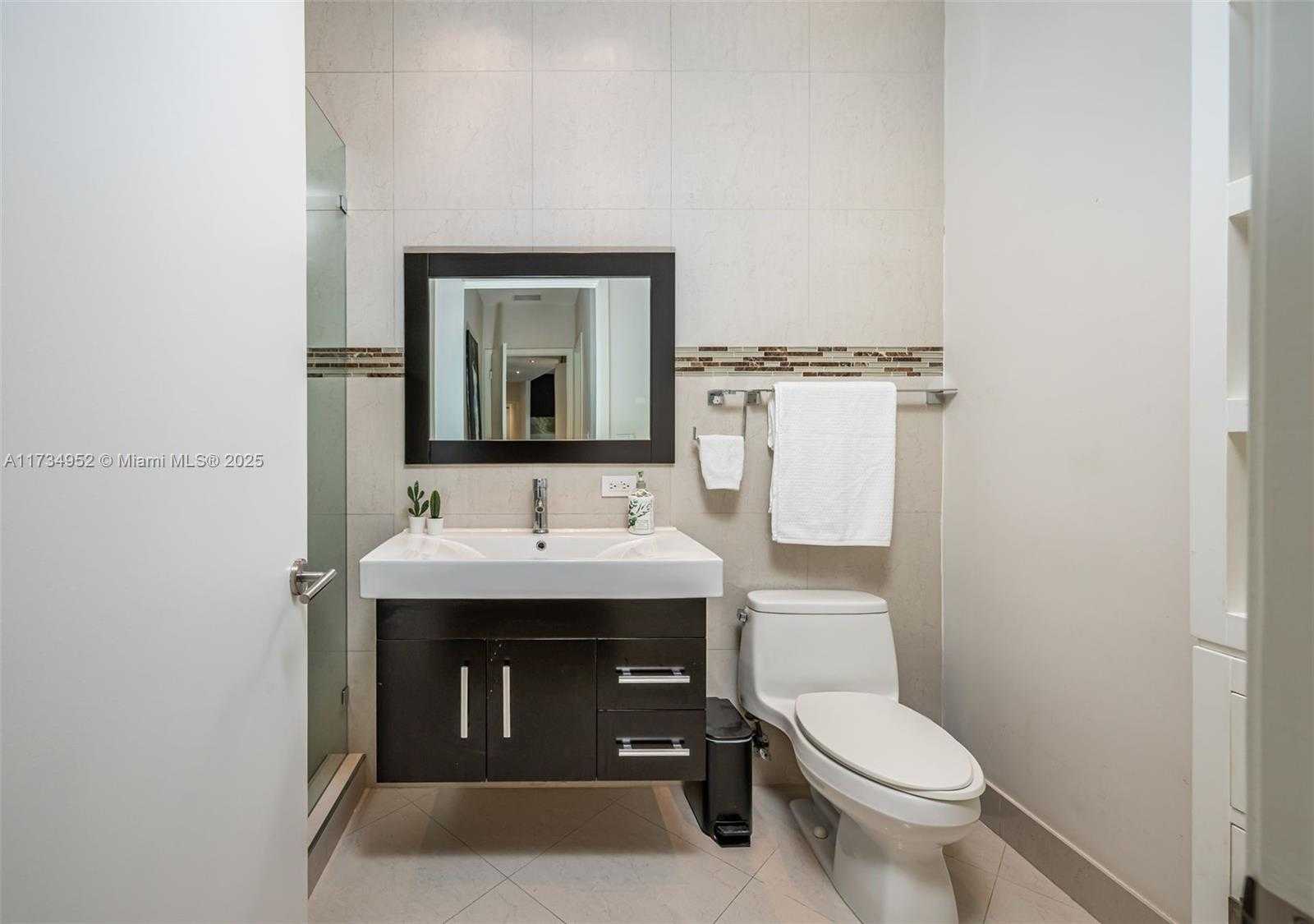 Small Image of 901 BRICKELL KEY BLVD #3106, Miami Number 25