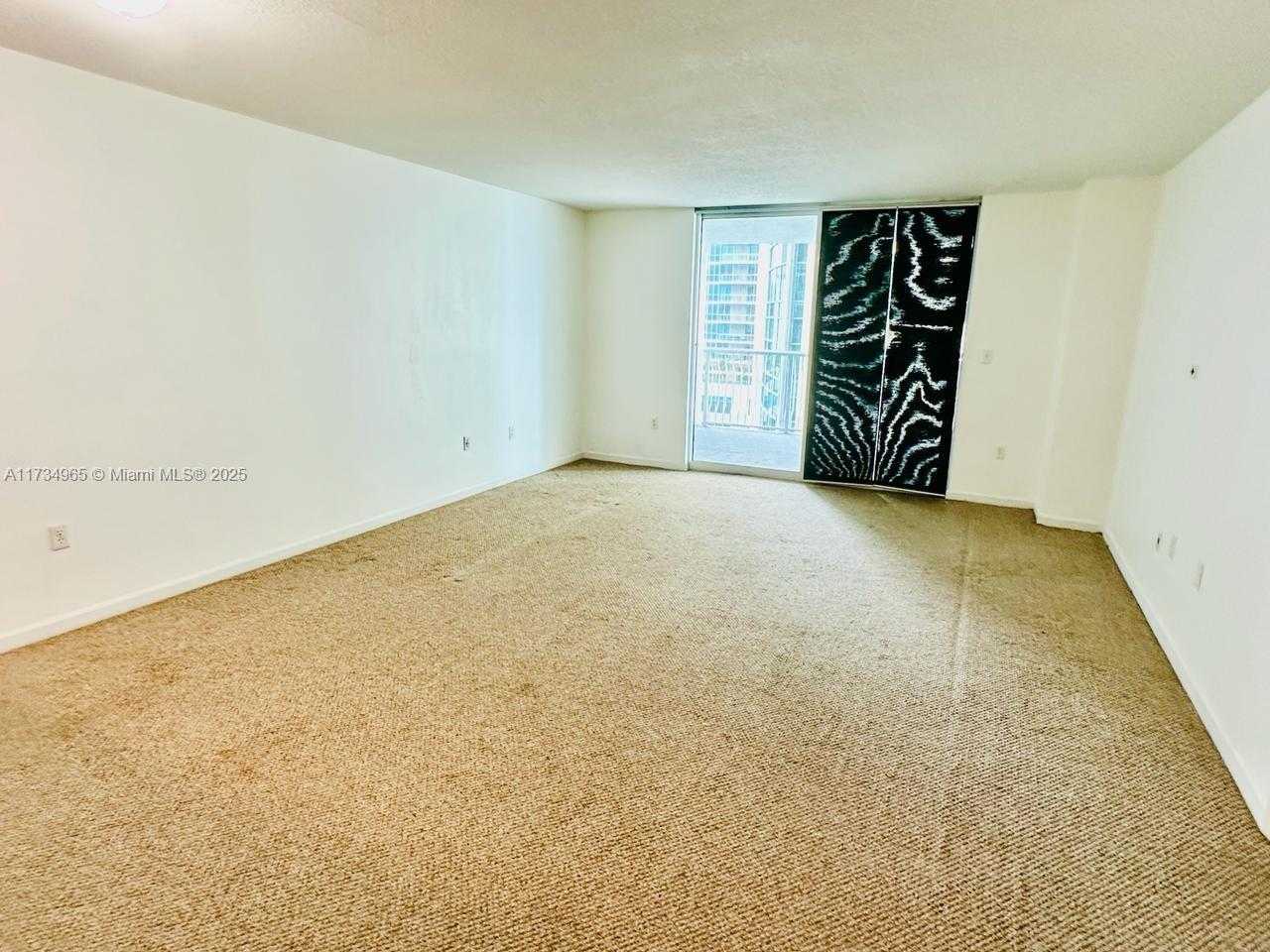 Small Image of 1200 BRICKELL BAY DR #2514, Miami Number 16